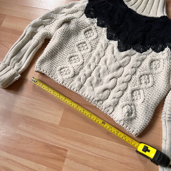 Zara Black / Cream cropped chunky cable knit turtleneck Sweater - Picture 3 of 9